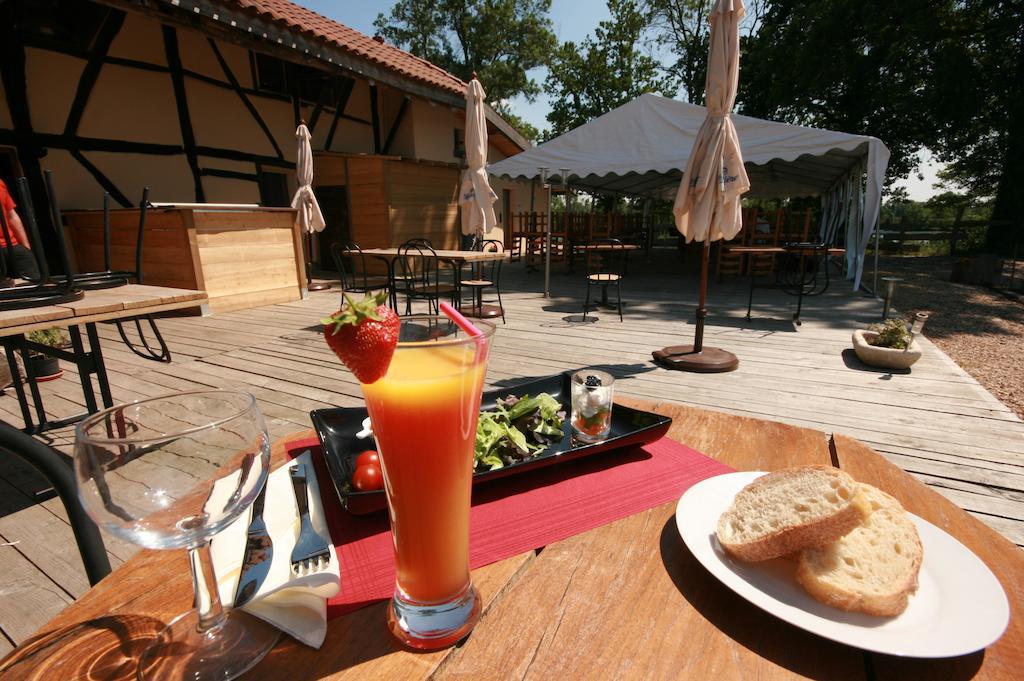 Domaine Des Brouilles Bed & Breakfast Malafretaz Екстериор снимка